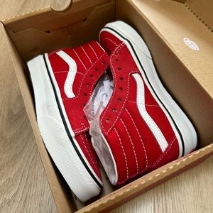 NWT Little Kids Red Hightop Vans Size 11.5c
